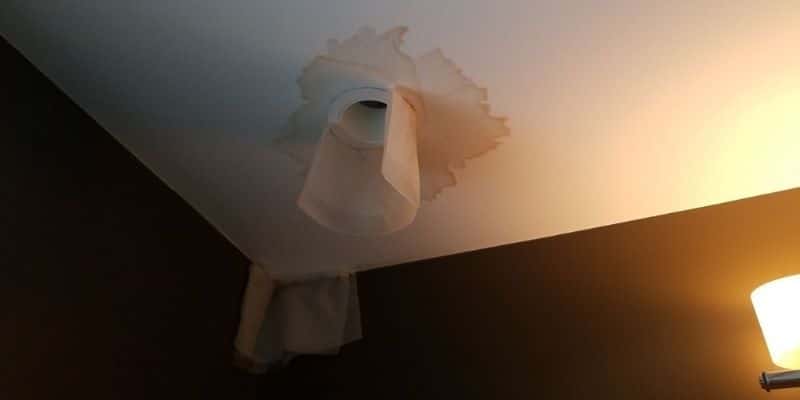 ice dam caused water damage in chicago home