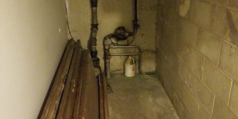pipe burst in basement of chicago home