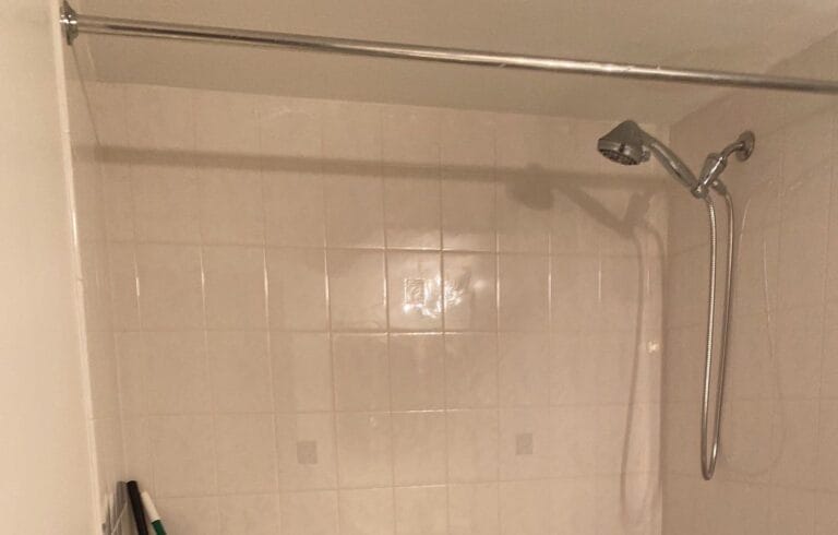 how to remove mold from a bathroom popcorn ceiling