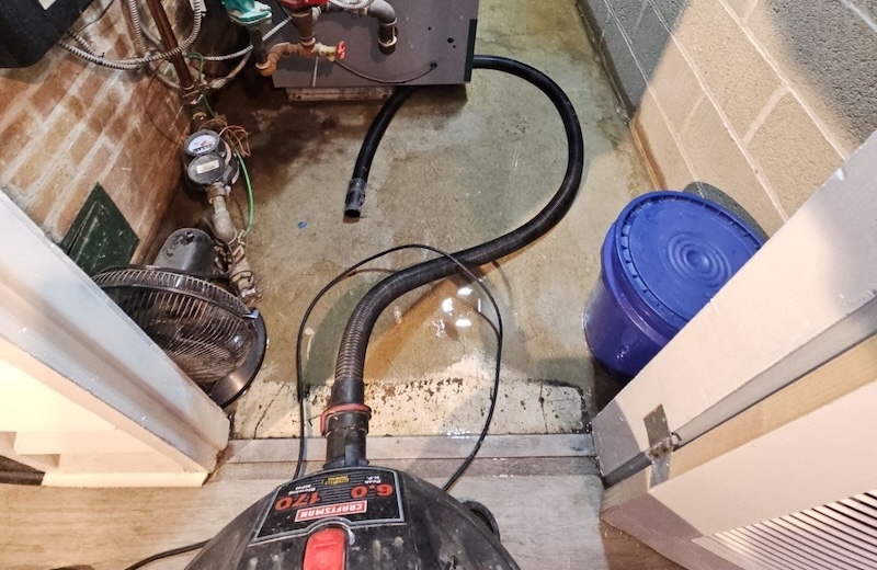 emergency-water-extraction-sewage-cleanup
